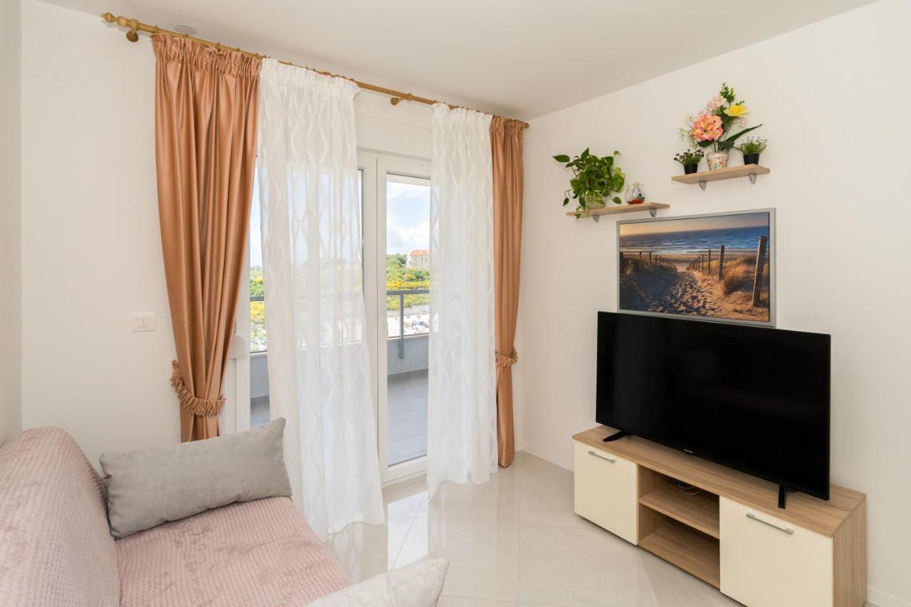 Modern Apartments Sirobuja Split Ngoại thất bức ảnh